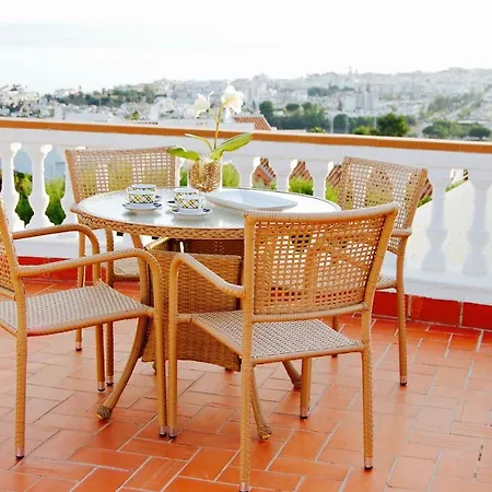 Bella Vistas By Scandic Feel *